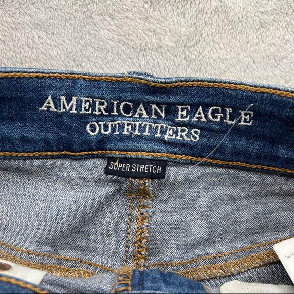 American Eagle - High Rise Short Super Stretch Denim Shorts (SIZE 2) - Picture 3 of 4